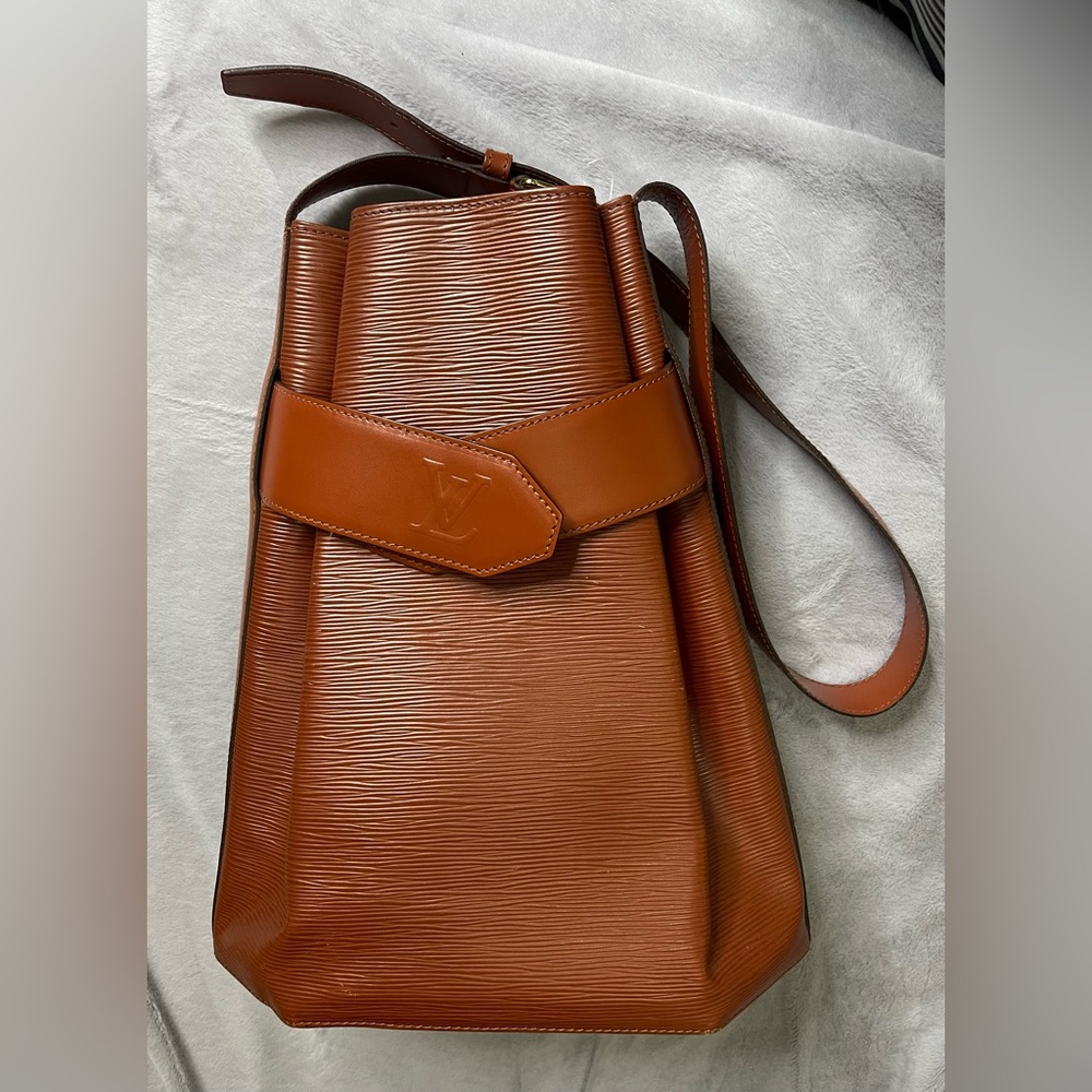 Louis Vuitton Epi Sac D’e paule Leather Shoulder Bag in Cognac Brown GM